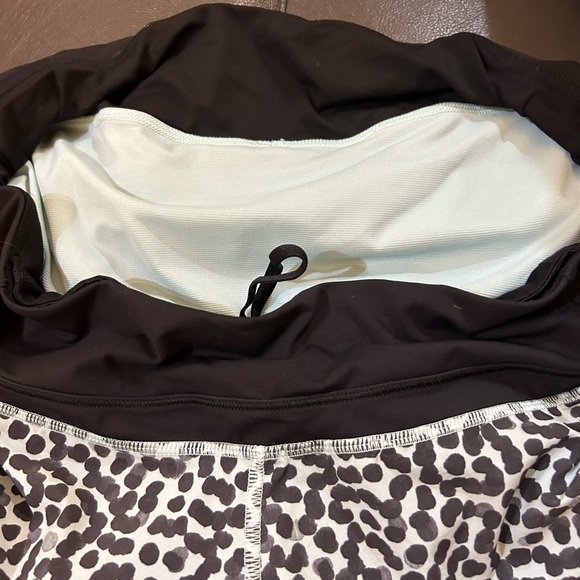 lululemon Speed Shorts Super Cheetah Print Blue Black - Picture 6 of 9